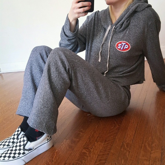 Brandy Melville Tops - BRANDY MELVILLE LENNON HOODIE